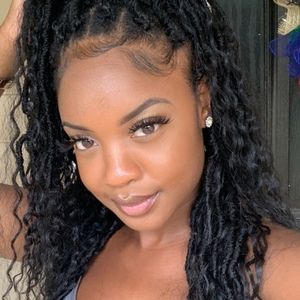 Meet your Posher, Jayda